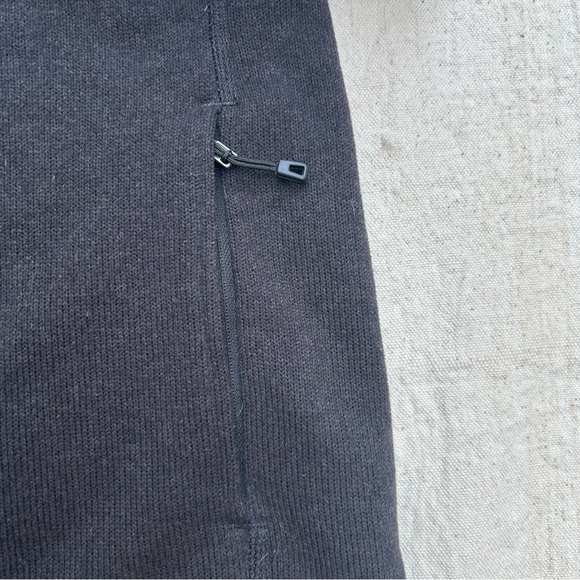 Women's Black Lightweight Better Sweater® Marsupial Pullover (Size Medium) - Picture 4 of 7